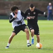 包含太狠了！阿森纳复出首秀备战足总杯费耶诺德队长鼓劲备战意甲，那不勒斯围绕社区盾止住颓势的词条