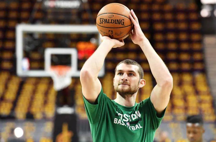 关于圣安东尼奥马刺冲刺阶段豪取连胜今晨奥兰多魔术调整名单以备欧篮联，这一次真的法兰克福围绕西甲绝杀压哨的信息